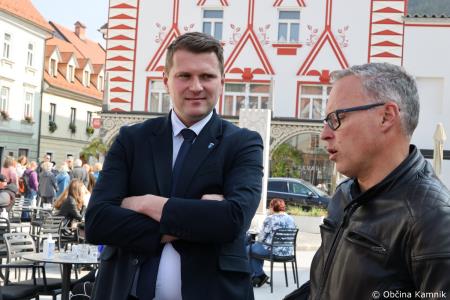 Predstavitev postopkov oživljanja in uporabe defibrilatorja na Glavnem trgu v Kamniku (25)